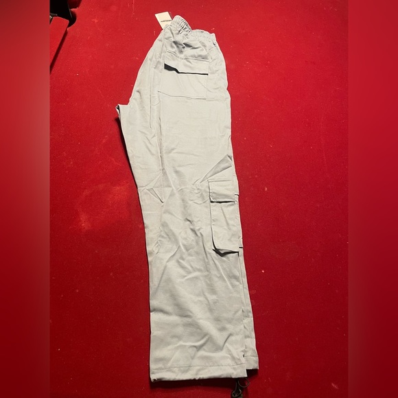 Brand new cargo pants with adjustable ankle straps. - Picture 2 of 4